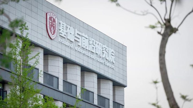 SMT贴片加工：揭秘最小元件精度要求的奥秘